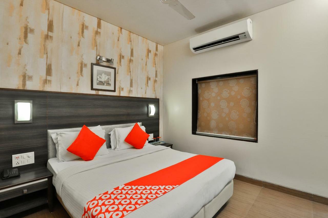 Oyo 17332 Hotel Nana'S Daman Ngoại thất bức ảnh